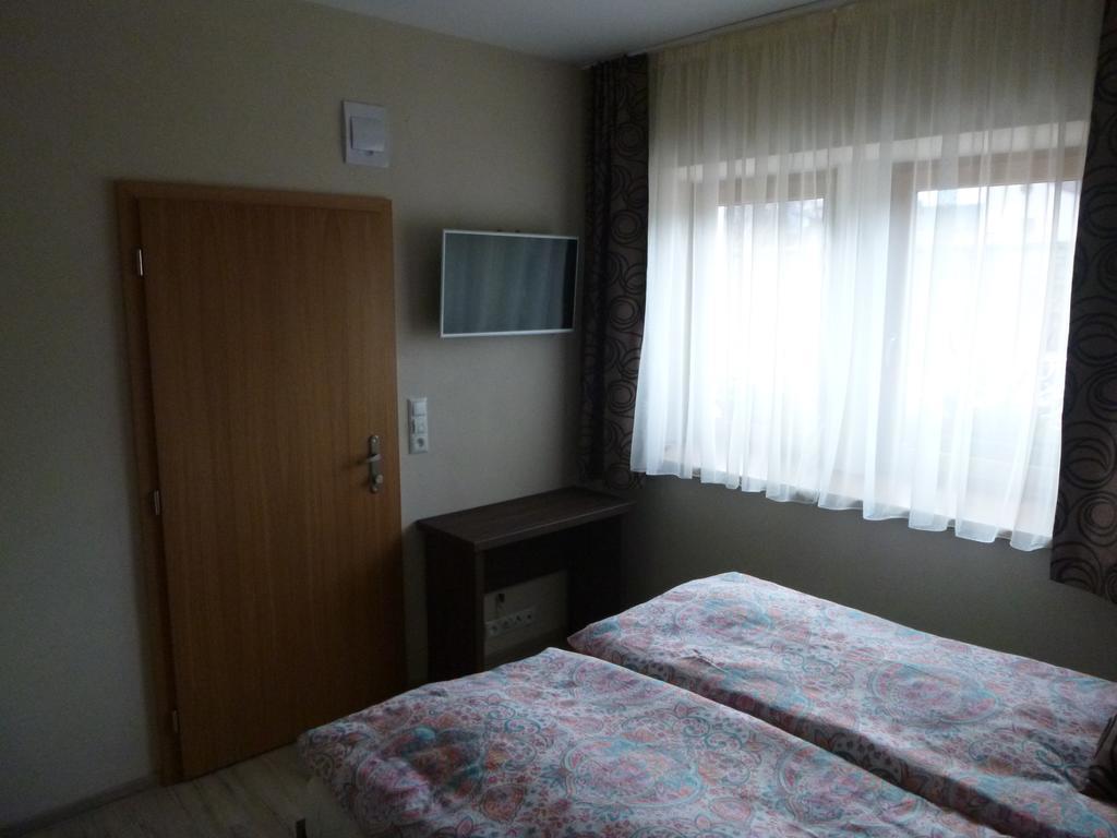 Pikolo - Izby Na Prenajom Hotel Nove Mesto nad Vahom Exterior photo